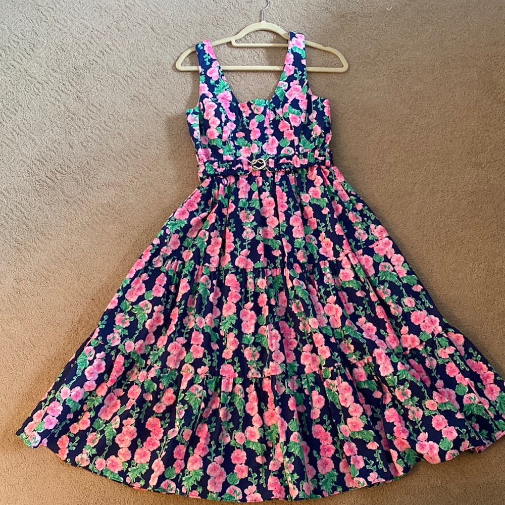 NWT Lilly Pulitzer McKinnon Midi Dress
Size: 4